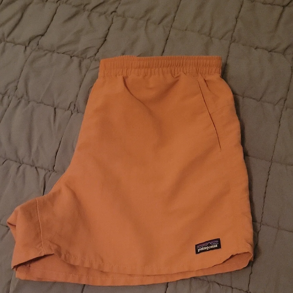 Patagonia Women's Peach Athletic Shorts - Picture 4 of 6